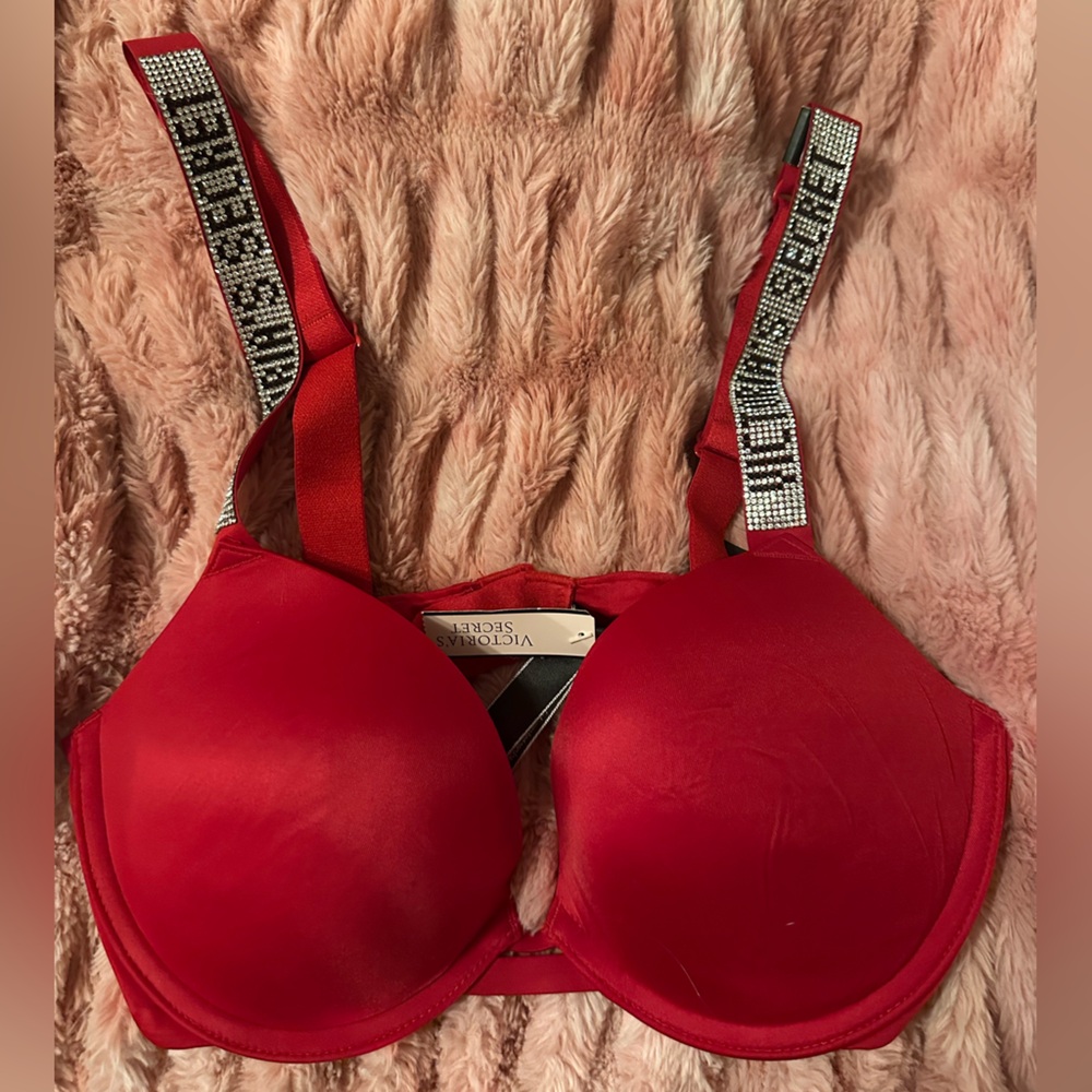 Victoria's Secret Red T-Shirt Bra with Adjustable Straps